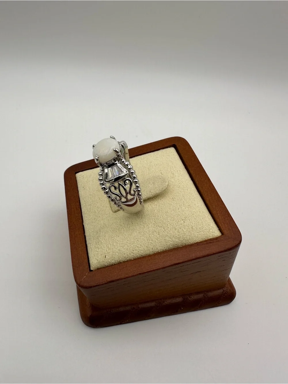 Silver Tone Statement Ring – Bow Design Costume Fashion Jewelry